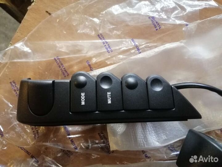 Блок управления магнитолой ssangyong