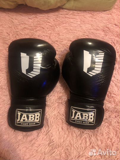 Боксерские перчатки