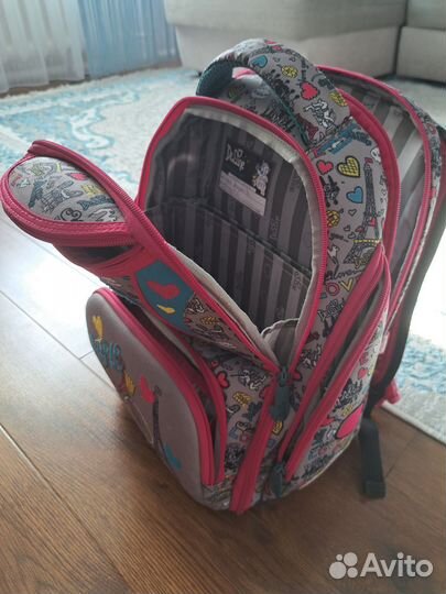 Рюкзак школьный