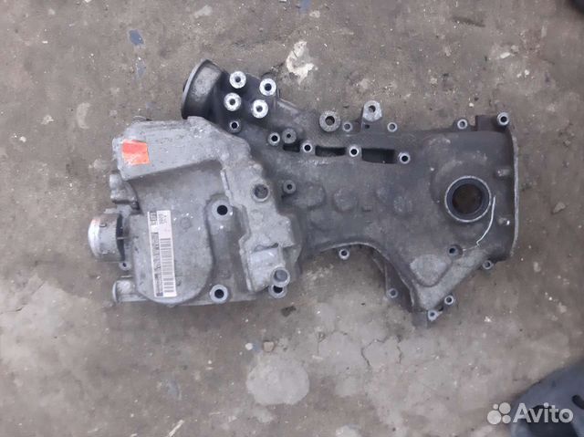 Боковая крышка на Volkswagen Tiguan 1.4 двигатель