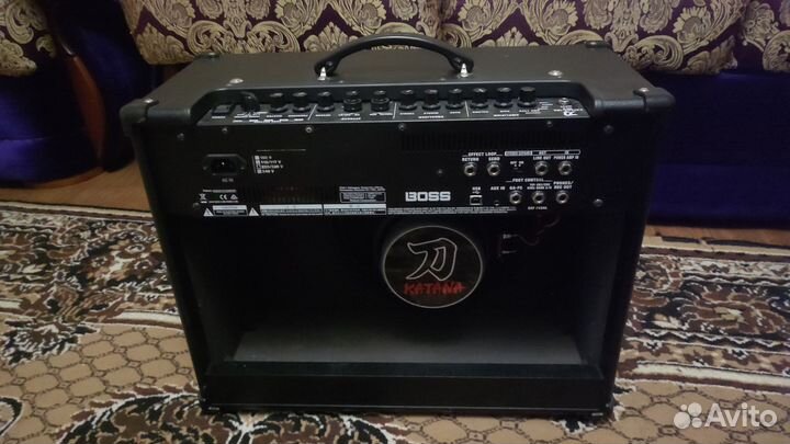 Гитарный комбоусилитель