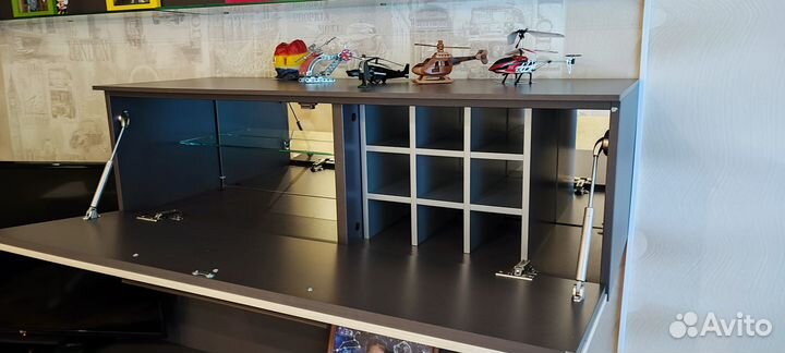 Настенный мини-бар