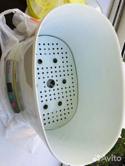 Стерилизатор для бутылочек Ramili