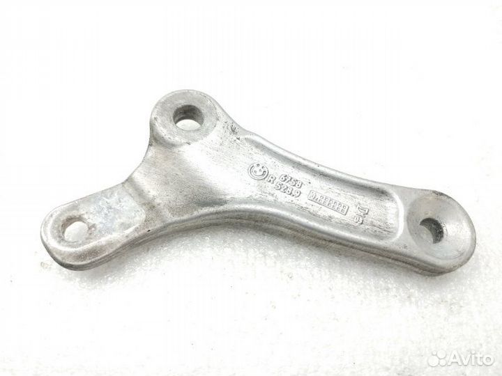 Кронштейн стабилизатора передний правый Bmw