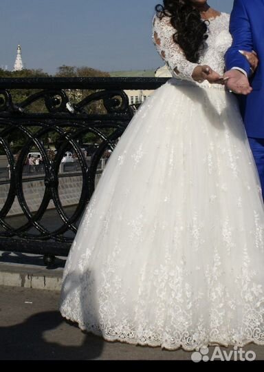 Свадебное платье