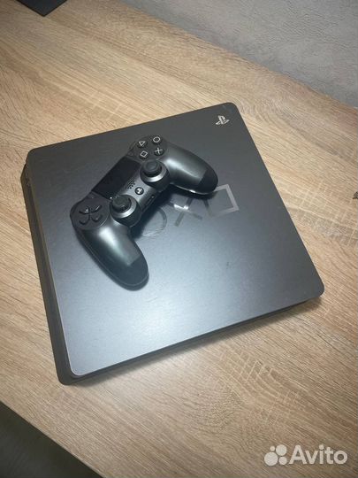 Sony playstation 4 slim