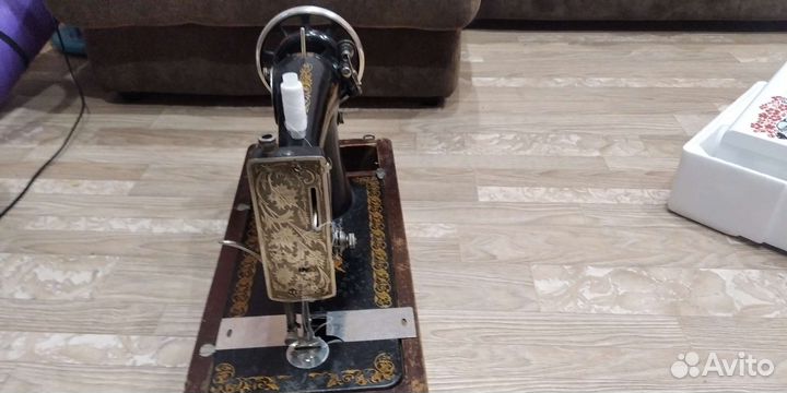 Швейная машинка