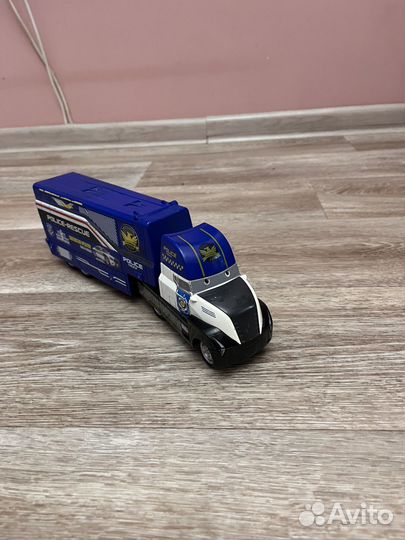 Машинка игрушка