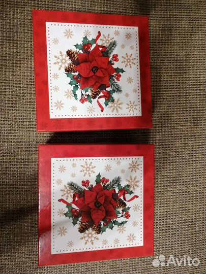 Подарочная коробка