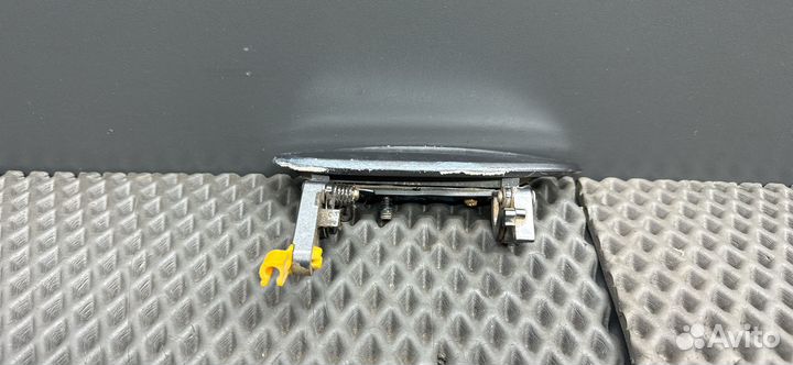 Ручка наружная двери передней левой Kia Rio рест