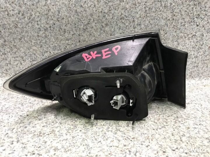 Фонарь правый Mazda 3 BK 2007