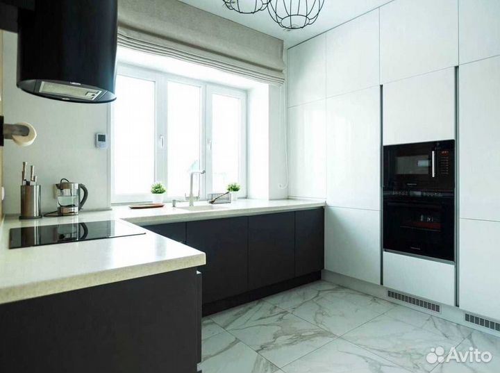 Кухонный гарнитур в современном стиле на заказ