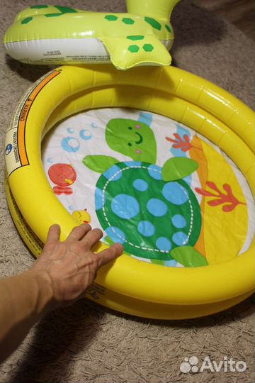 Детский надувной бассейн и круг