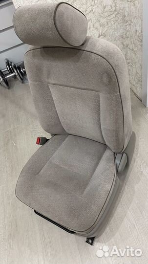 Сидения комплект Toyota Mark II JZX110 GX110