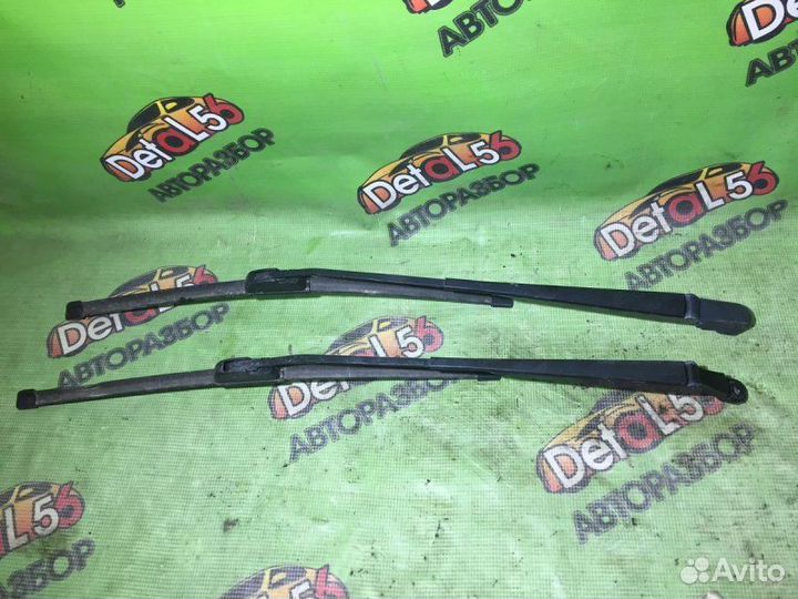 Поводок дворника Renault Logan 1