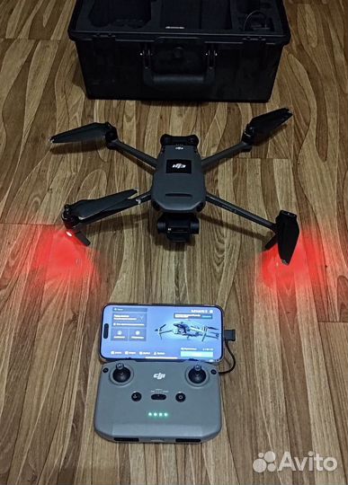 Квадрокоптер dji мавик 3