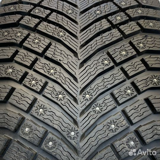 Michelin X-Ice North 4 295/40 R21 111T