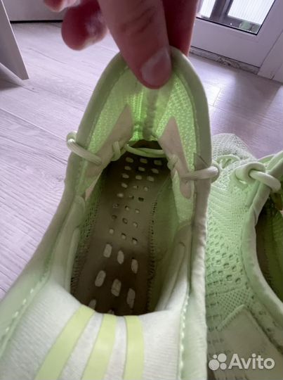 Кроссовки Adidas Yeezy boost 350 v2 glow