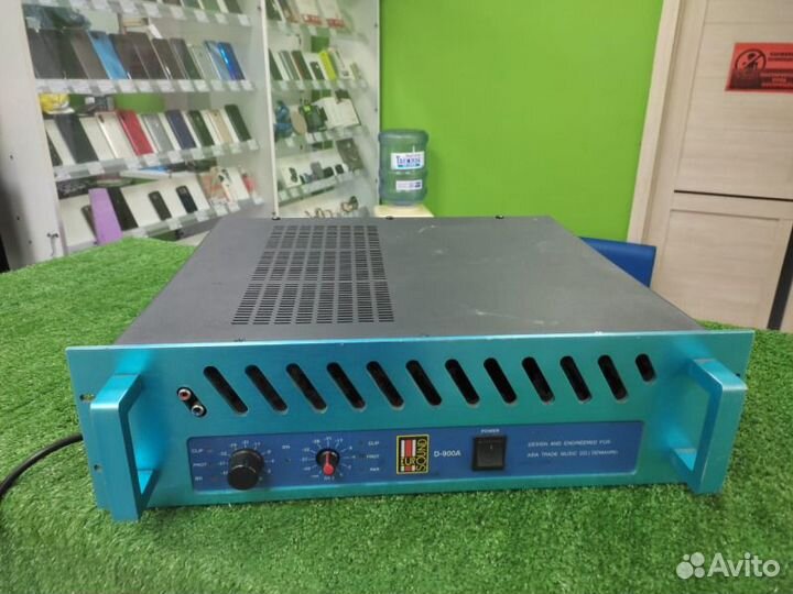 Профессиональный усилитель мощности Eurosound D-90
