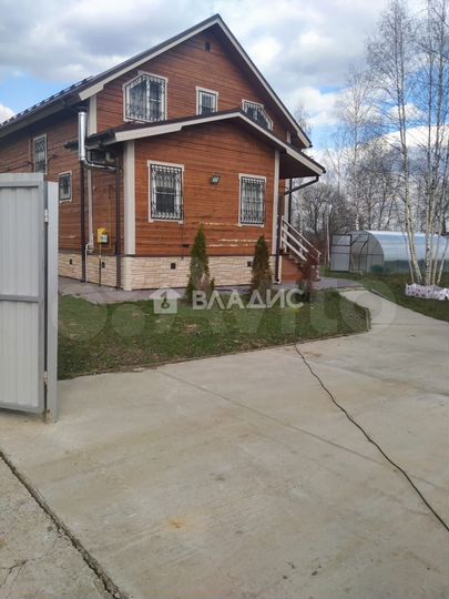 Дом 158 м² на участке 15 сот.