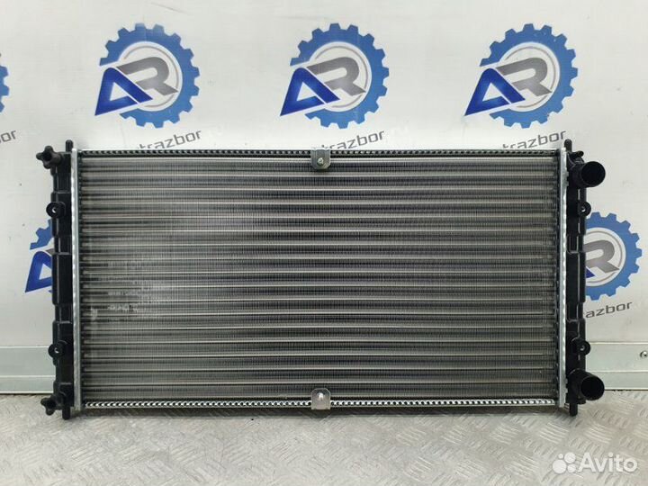 Радиатор основной Chevrolet Niva 2123