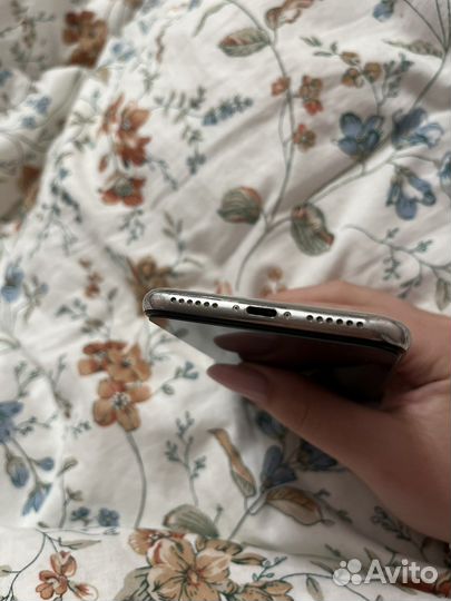 iPhone 10 64 гб