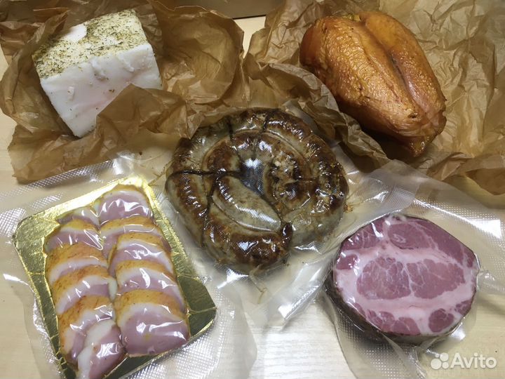 Мясные деликатесы