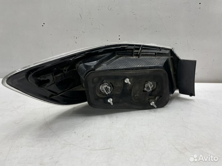 Фонарь задний правый Mazda 3 BL