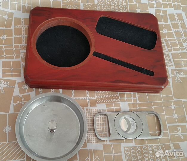 Сигарница из красного дерева «T&G»