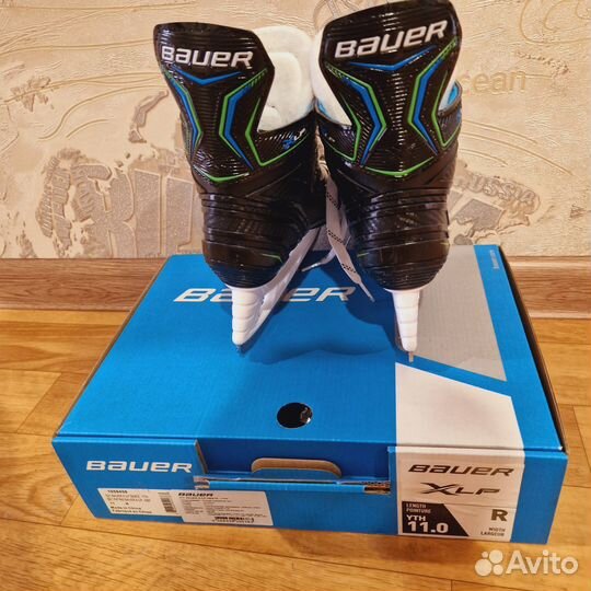 Хоккейные коньки bauer