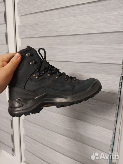 Треккинговые ботинки lowa renegade gtx mid 43,5