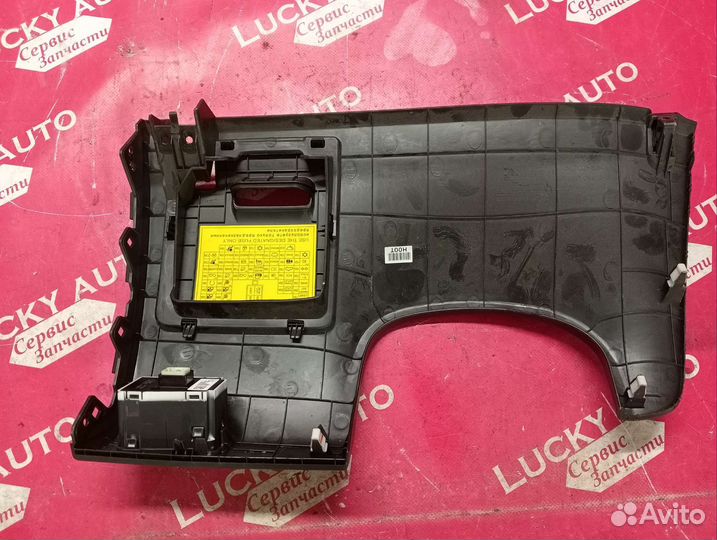 Накладка торпедо левая с кнопками Хендай Солярис 2