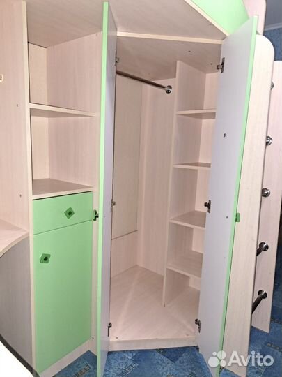 Кровать чердак со столом бу