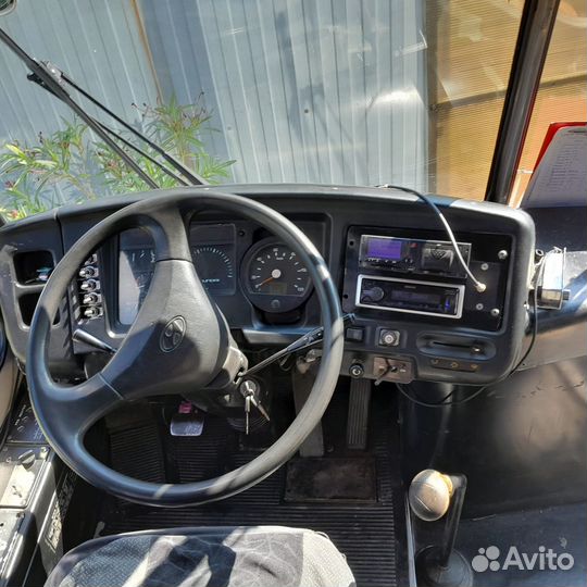 Туристический автобус Hyundai Aero Town, 2004