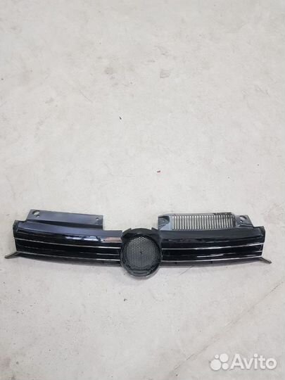 Решётка радиатора Фольксваген гольф 6