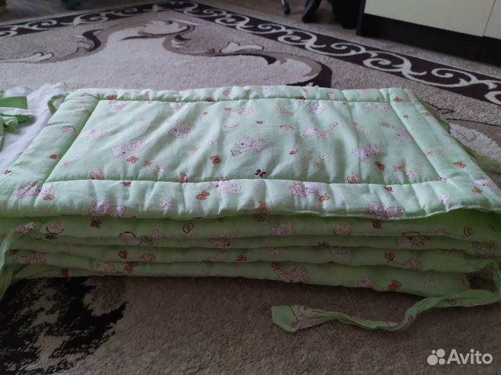 Бортики в детскую кроватку