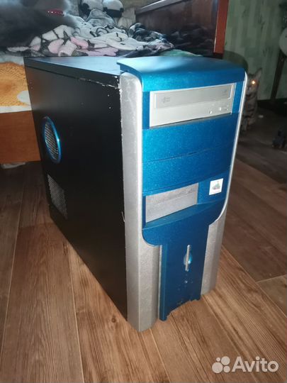 Игровой компьютер на Intel, SSD, HDD, RX 570