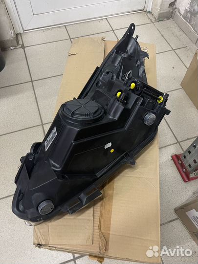 Фара Opel Corsa D 2006-2014