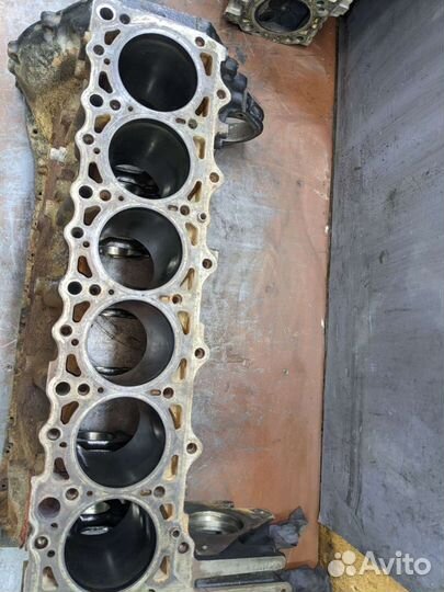 Блок цилиндров mercedes 606.910
