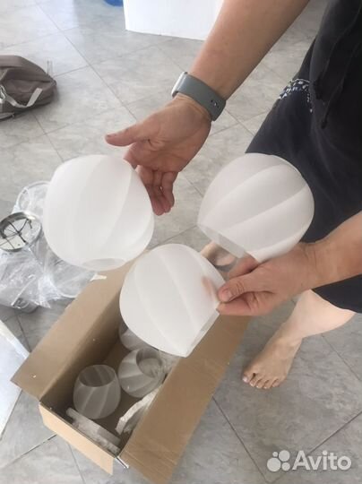 Плафоны для люстры и сама люстра