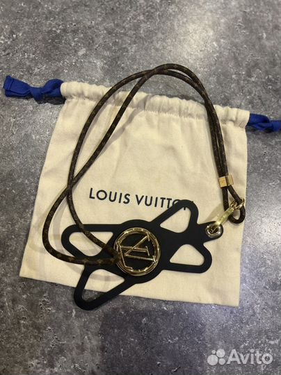 Универсальный чехол Louis Vuitton
