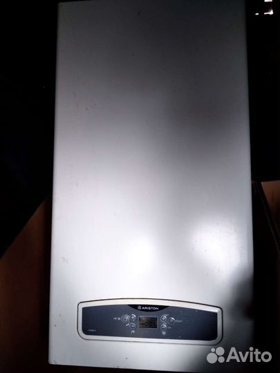 Газовый котел двухконтурный ariston