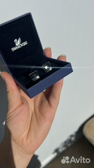 Запонки swarovski