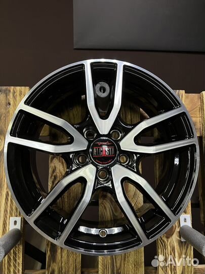 Alcasta 6,5x16/5x114,3 ET46 D67,1 M57 BKF