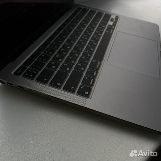 Macbook air 13 2020 m1