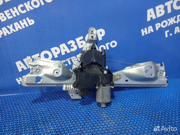 Задний левый стеклоподъёмник Peugeot 308 хэтчбек