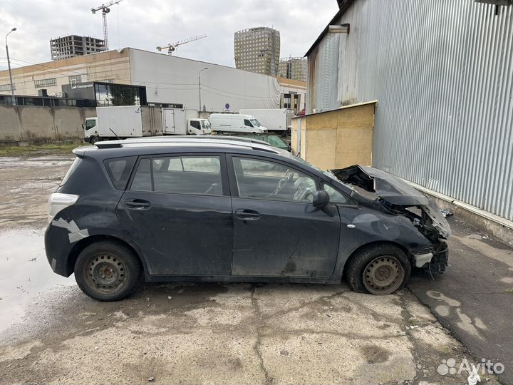Toyota Verso 1.8 CVT, 2012, битый, 160 000 км