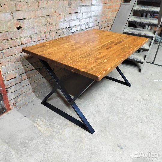 Компьютерный стол, игровой стол