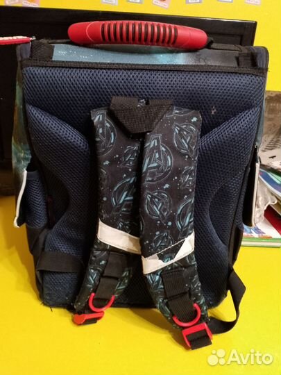 Рюкзак школьный