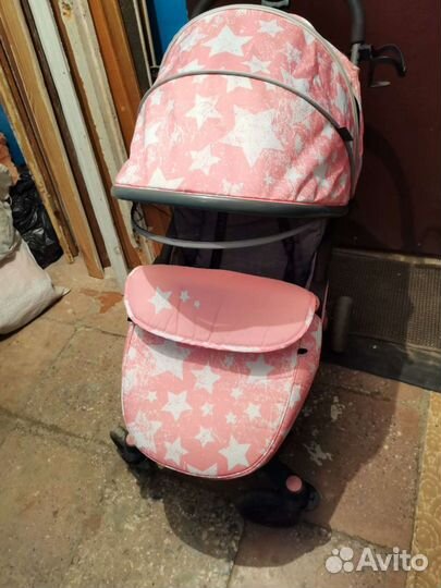 Прогулочная коляска